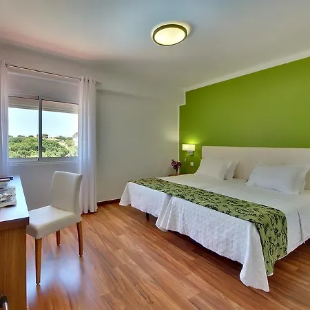 Zodiaco Hotel Quarteira